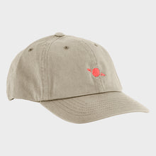 Load image into Gallery viewer, Planet logo 6 Panel cap / OAK / NEON RED
